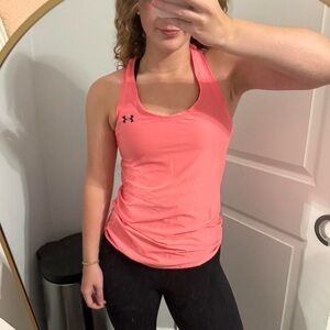 Under Armour Pink Fitted Sleeveless Tank Top